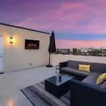 Spectacular Rooftop View House
